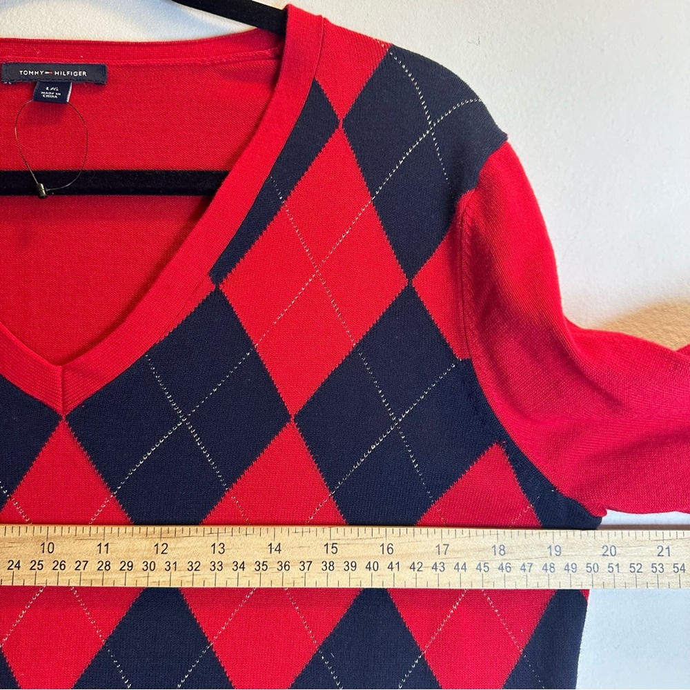 NWOT Tommy Hilfiger Women's Red Argyle V-Neck Sweater Size L - Picture 5 of 7